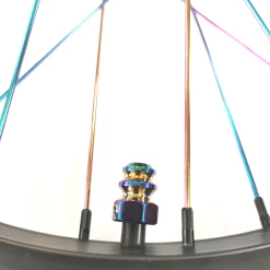 Paire De Bouchons De Valve ARMOUR BIKES Anti Left Shrader -Accessoires Vélo Soldes Paire de Bouchons de valve ARMOUR BIKES Anti Left Shrader 2