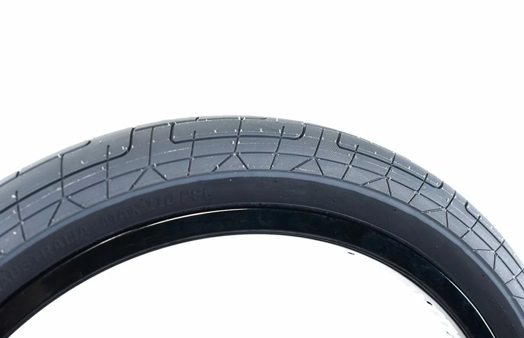 Pneu COLONY Grip Lock 2.35 4 Pneu COLONY Grip Lock 2.35 – Image 2